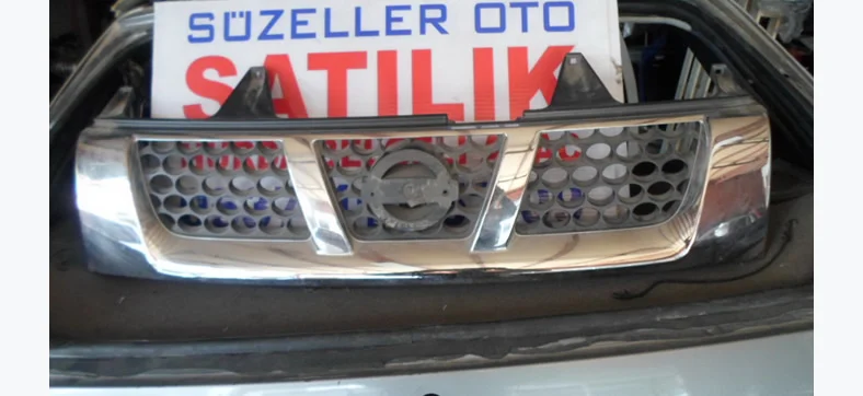 Nissan Çift Kabin Ön Panjur