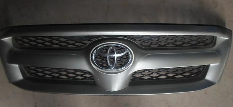Toyota Hilux Ön Panjur