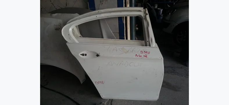 BMW Sağ Arka Kapı