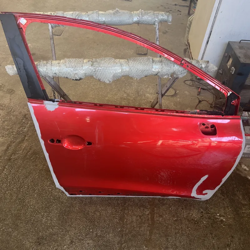 Clio 4 sa ön kapı