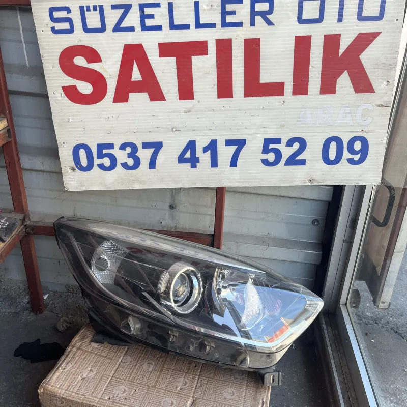 Reno kaptur sağ far